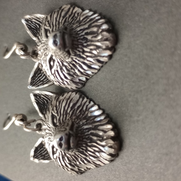 Sterling Silver 3D Wolf Head Dangle Earrings - Picture 15 of 16